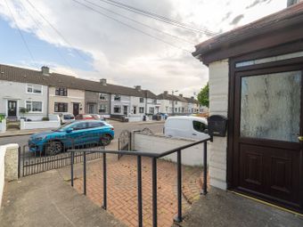 94 Landen Road, Dublin 10, Ballyfermot, Dublin 10 - Image 4