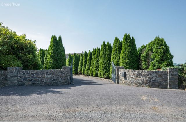 Ballygroman Upper, Ovens, Ovens, Co. Cork - Click to view photos