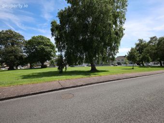 24 Summerstown Grove, Glasheen, Glasheen, Co. Cork - Image 3