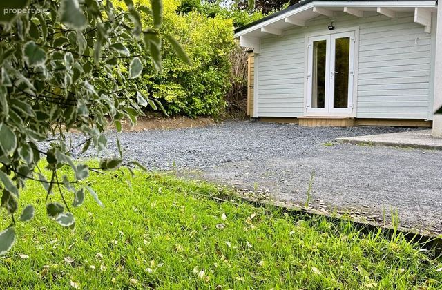 Lackyle, Ardnacrusha, Co. Clare, Lakyle, Co. Clare - Click to view photos