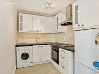 8 Sycamore Springs, Sallins Road, Naas, Co. Kildare - Image 4