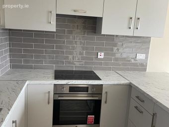 Apartment 2, Lanahrone House, Steamboat Quay, Dock, Limerick City Centre, Co. Limerick - Image 2