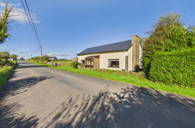 Boherroe School, Ballysundrivan, Elphin, Co. Roscommon, Elphin, Co. Roscommon - Click to view photos