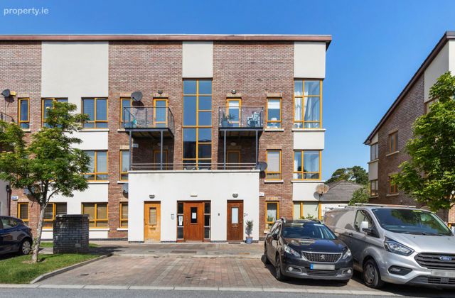 11 Park Vale, Grangerath, Drogheda, Co. Meath - Click to view photos