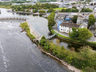 Waterside House, 5 Courthouse Square, Woodquay, City Centre, Galway City, Nun's Island, Co. Galway - Image 2