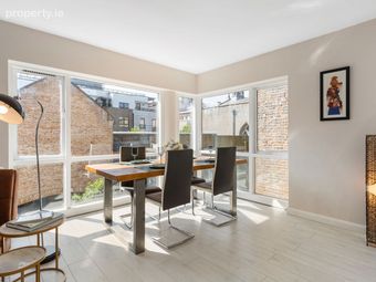 Apartment 5, Blind Quay Apartments, Temple Bar, Dublin 8 - Image 3