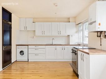 64 Arthur Griffith Park, Lucan, Co. Dublin, Lucan, Co. Dublin - Image 2