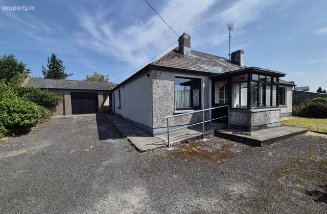 Ballinamona Park, Tuam, Co. Galway - Click to view photos