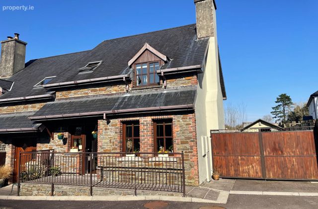 7 Chapel Hill Court, Kealkill, Kealkill, Co. Cork - Click to view photos