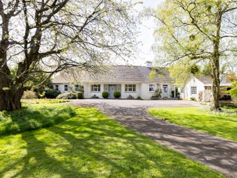 Arlonstown House, On Approx. 3.94 Hec (9.75 Acres), Swainstown, Kilmessan, County Meath, Kilmessan, Co. Meath