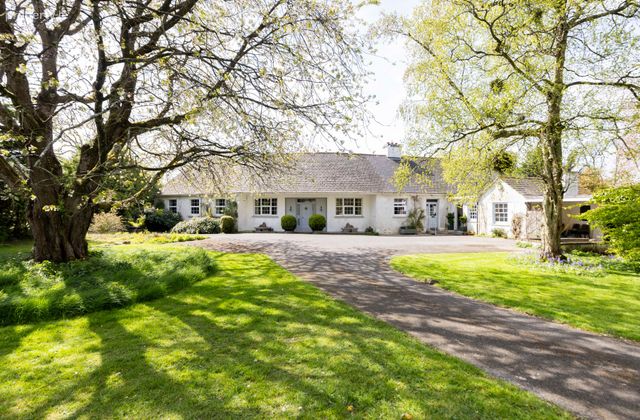 Arlonstown House, On Approx. 3.94 Hec (9.75 Acres), Swainstown, Kilmessan, County Meath, Kilmessan, Co. Meath - Click to view photos