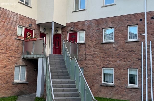 18 Hampton Gardens Crescent, Balbriggan, Balbriggan, Co. Dublin - Click to view photos
