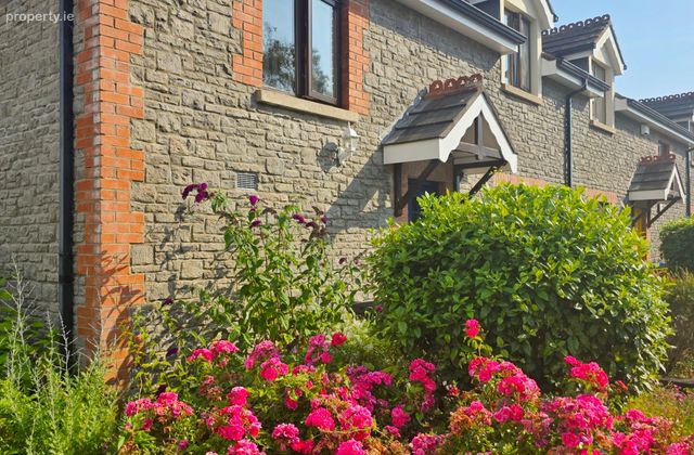 14 Renville Court, Oranmore, Co. Galway - Click to view photos