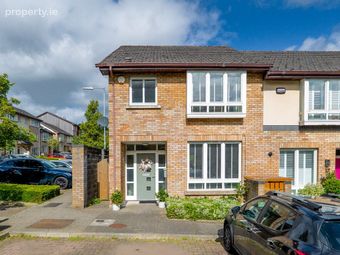 15 Belarmine Place, Dublin 18, Stepaside, Dublin 18 - Image 2
