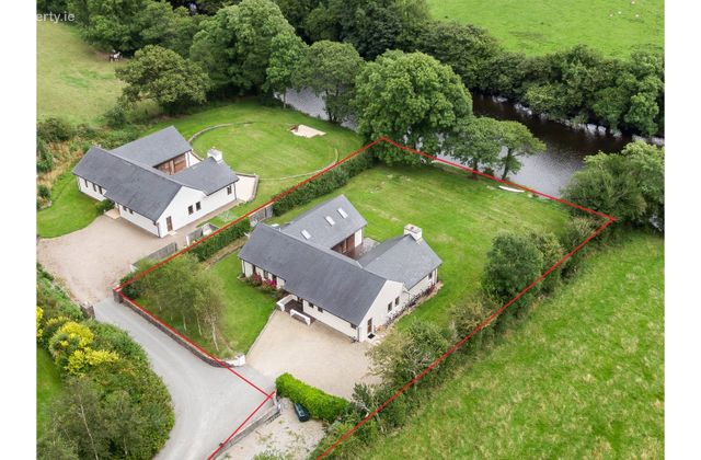 1 Cahir Lodges, Cahir West, Kenmare, Co Kerry, Tullig, Co. Kerry - Click to view photos
