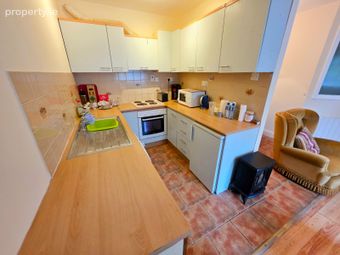 2 Emerson Court, Emerson Avenue, Galway City Centre, Co. Galway - Image 2