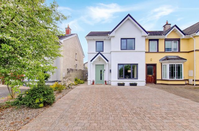 112 Lios Ard, Tulla Road, Ennis, Co Clare, Ennis, Co. Clare - Click to view photos