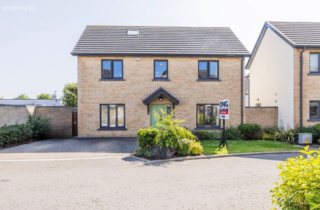 12 Clonrath Green, Lusk, Co. Dublin, Lusk, Co. Dublin - Click to view photos