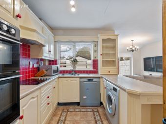 48 Hawthorn Drive, Ballea Woods, Carrigaline, Co. Cork - Image 5