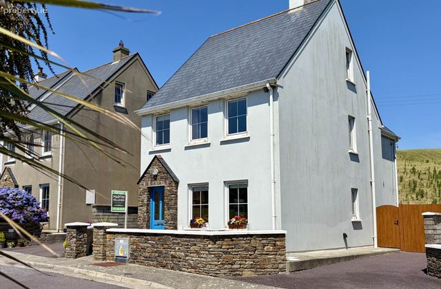 8 Ceol Na Mara, Owenahincha, Rosscarbery, Co. Cork, Rosscarbery, Co. Cork - Click to view photos