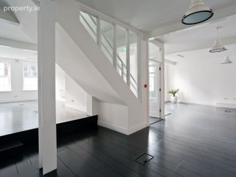 9 Upper Baggot Street, Dublin 2 - Image 3