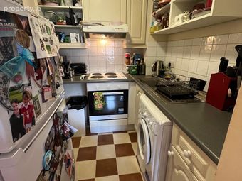 Apartment 4, Dawson House, Dean Court, Patrick Str, Christchurch, Dublin 8 - Image 3