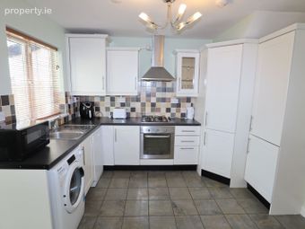 9 The Drive, Martello Village, Drogheda, Co. Louth - Image 4