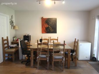 3 Crescent Hill, Castleblayney, Co. Monaghan - Image 5