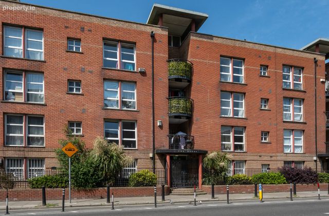 21 The Moore, Gresham House, Dublin 1 - Click to view photos