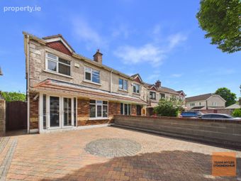 8 Bramblefield Park, Huntstown, Dublin 15 - Image 2