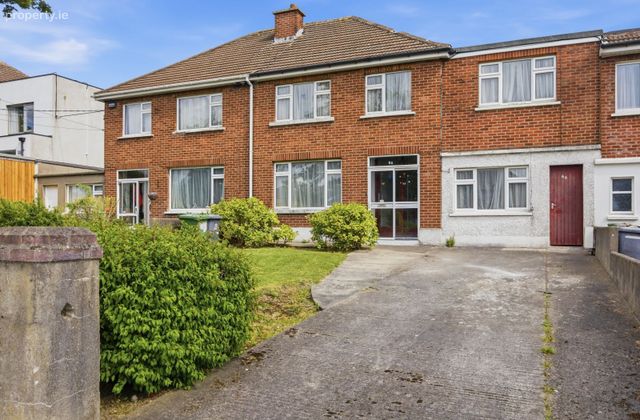 66 Foxfield Avenue, Raheny, Dublin 5 - Click to view photos