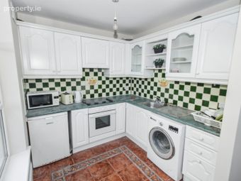 22 The Courtyard, Mill Road, Midleton, Co. Cork - Image 4