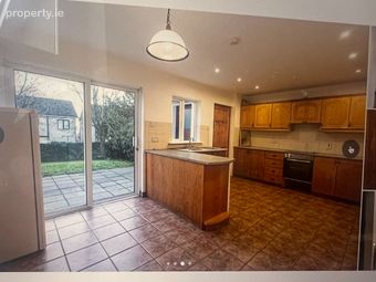 6 Carraig Liath, Newcastle, Newcastle, Co. Galway - Image 2