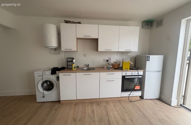 Kilmeague, Naas, Co. Kildare, Allen, Co. Kildare - Click to view photos