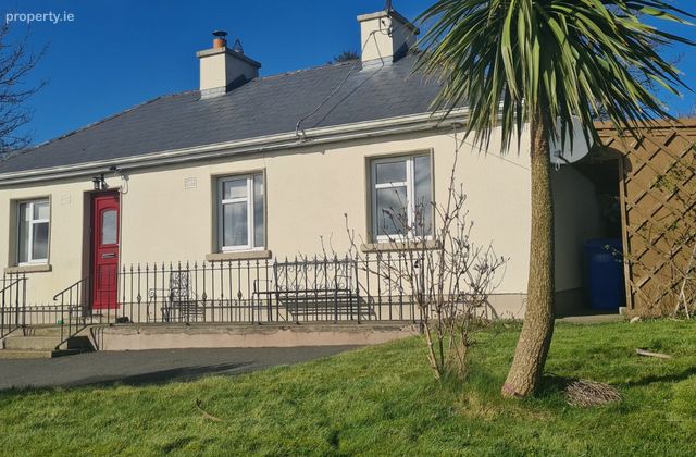 Manger, Stratford-on-slaney, Stratford, Co. Wicklow - Click to view photos