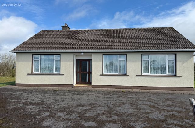 Cool Beg, Rossnowlagh, Coolmore, Co. Donegal - Click to view photos