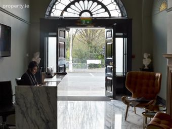 Merrion Square South, Dublin 2 - Image 4