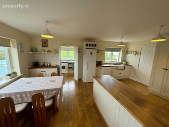 Tig An Rince, Dungeagan, Ballinskelligs, Co. Kerry - Image 4