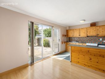 46 Llewellyn Court, Rathfarnham, Dublin 16 - Image 5