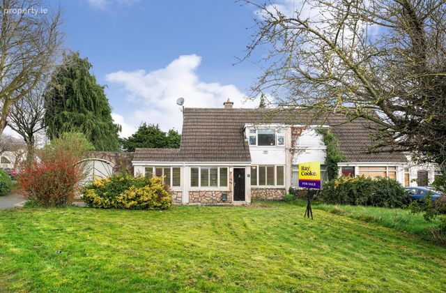10 Monastery Walk, Clondalkin, Dublin 22, + Full Planning for second dwelling, Dublin 22 - Click to view photos