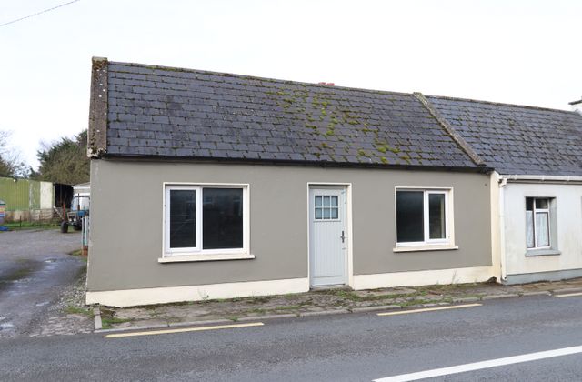 2 Broadford, Co. Kildare, Ballynadrumny, Co. Kildare - Click to view photos