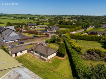 Yellow House, Kilcully, White's Cross, Co. Cork
