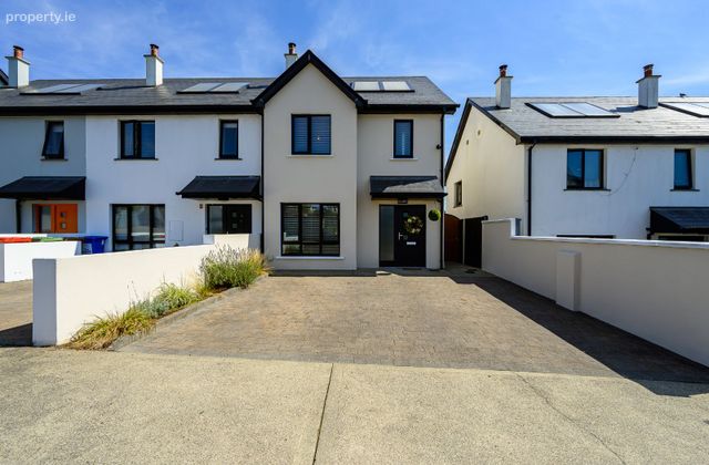 6 Inis Alainn, Curryclogh, Bandon, Co. Cork - Click to view photos