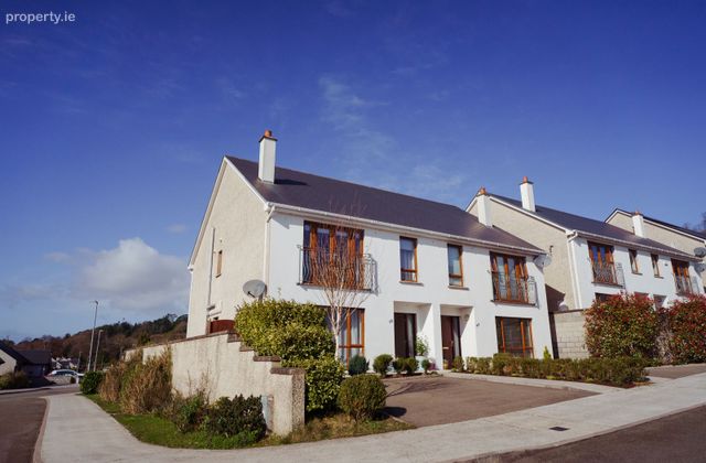 50 The Woods, Glounthaune, Co. Cork - Click to view photos