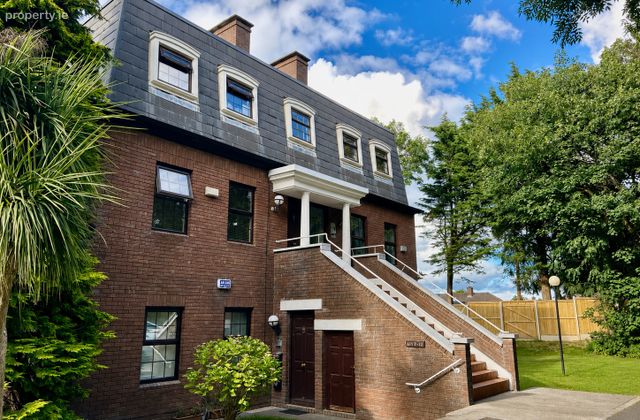 Taney Court, (3 Minutes From Luas), Goatstown, Dublin 14 - Click to view photos