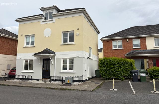 3 Bealing Avenue, Bealing Village, Tyrrelstown, Dublin 15 - Click to view photos