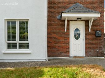 12 Canal Court, Whitefields, Portarlington, Co. Laois - Image 4