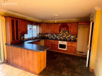 19 Rockvale, Rathbawn, Castlebar, Co. Mayo - Image 5