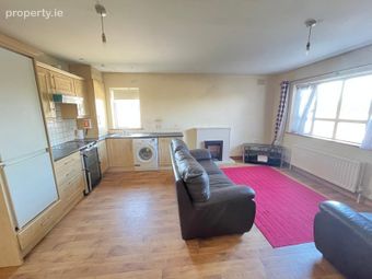 23 Cois Croinn, Saltown, Dundalk, Co. Louth - Image 4