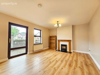 28 Ballycasey Crescent, Shannon, Co Clare, Shannon, Co. Clare - Image 3